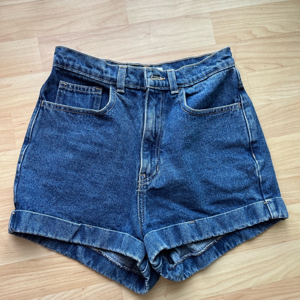 American Apparel shorts size 27